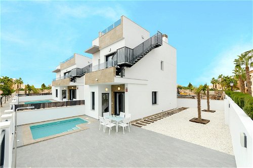 Villa for sale in Torrevieja 1012565926