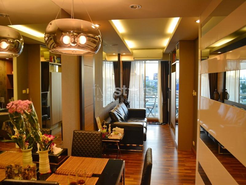 2-bedroom condominium in a quiet but convenient area 2962983675