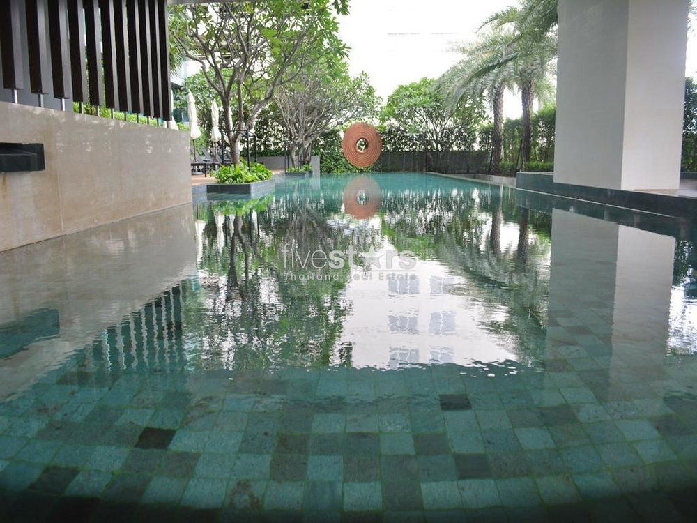 1 bedroom for sale close to BTS Asoke Station and MRT Sukhumvit Station 1276643872