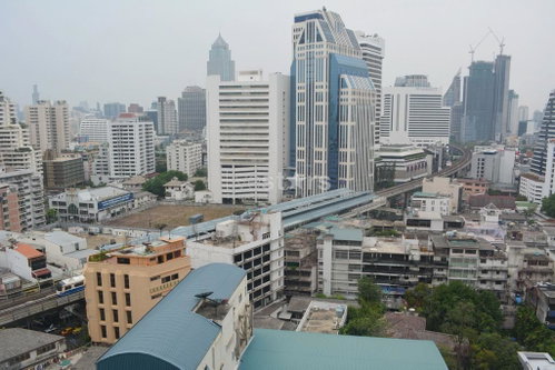 2 bedroom condo for sale close to BTS Nana Station 2156754148