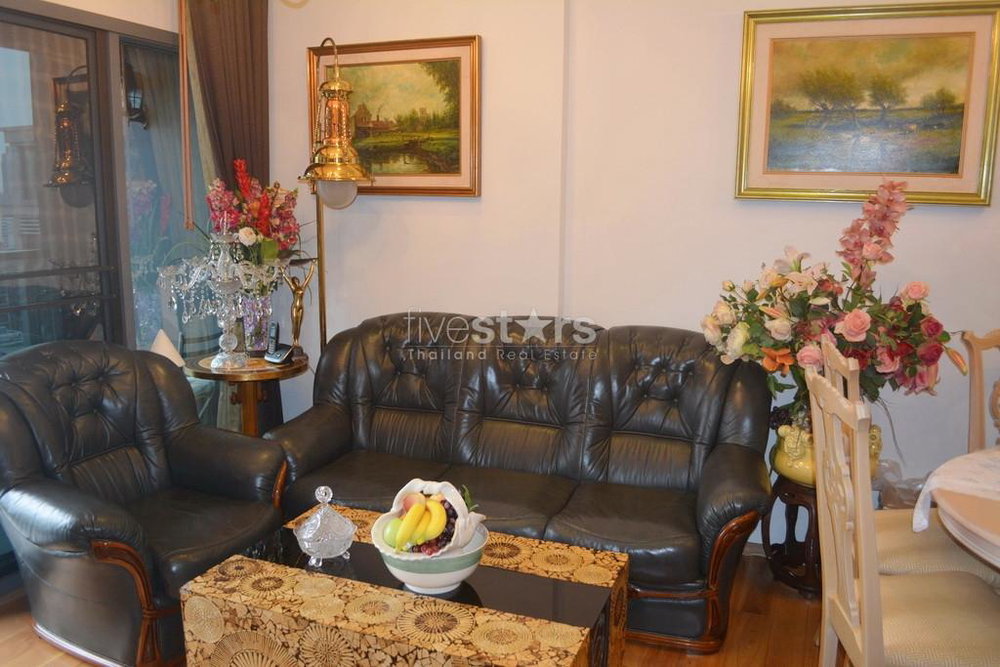 2 bedroom condo for sale close to BTS Nana Station 2156754148