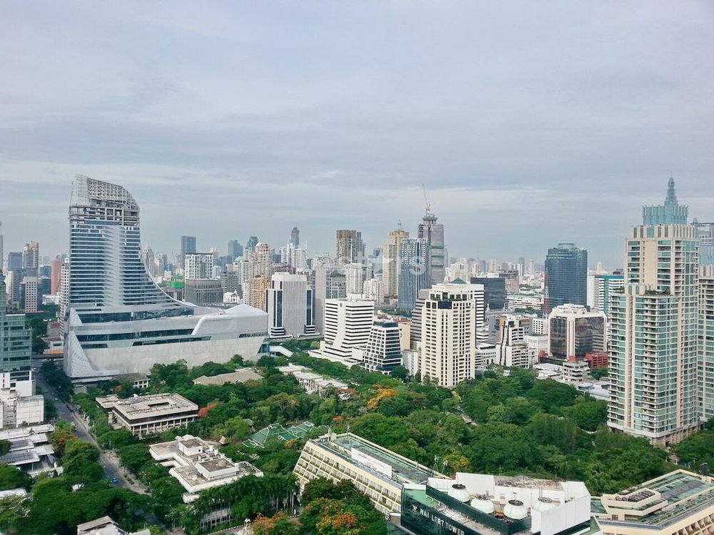 2-bedroom high floor condo close to BTS Ploenchit 3486561991