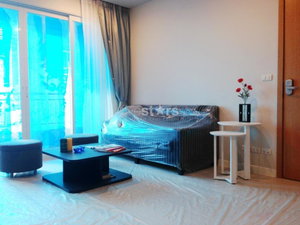 Vast 1-bedroom condo in modern building between Nana & Petchaburi 3420082858