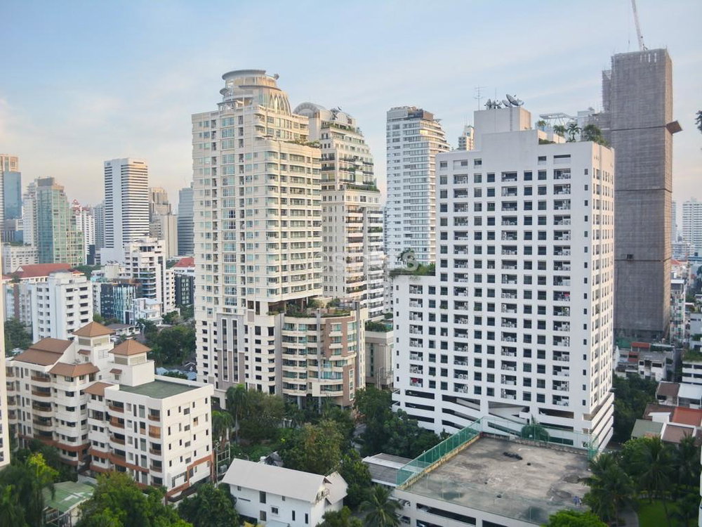 1-bedroom high floor condo in the Nana/Petchaburi area 414838679