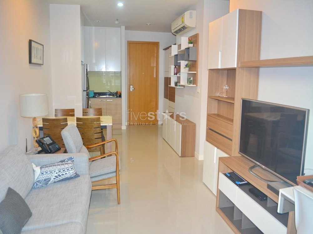 1-bedroom high floor condo in the Nana/Petchaburi area 414838679