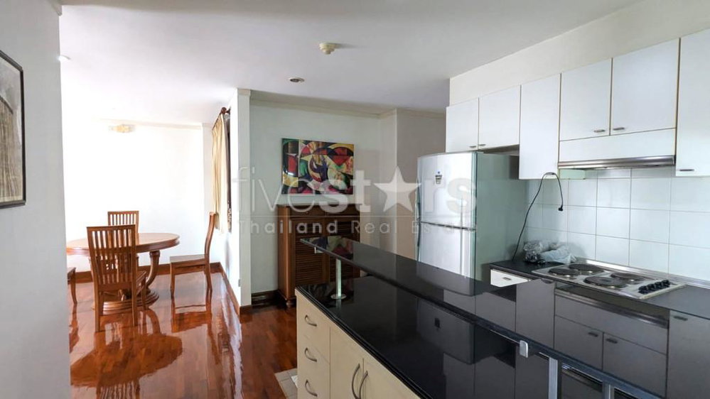 3-bedroom condo for sale close Nana BTS Station 1522747849