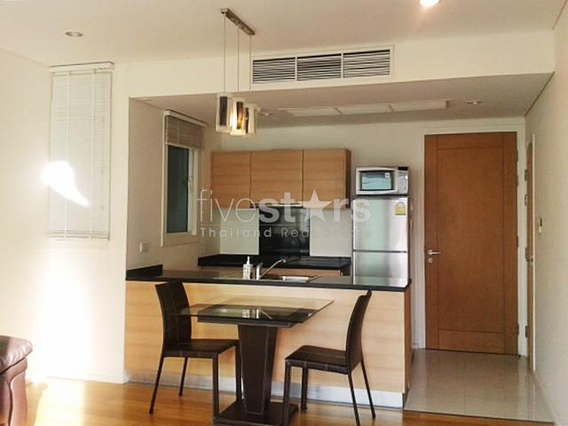 Modern 1 bedroom apartment in quiet area of Asoke 2557085458