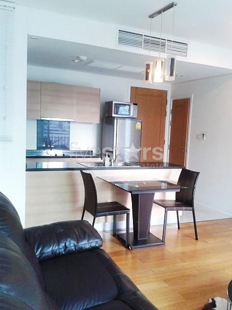 Modern 1 bedroom apartment in quiet area of Asoke 2557085458