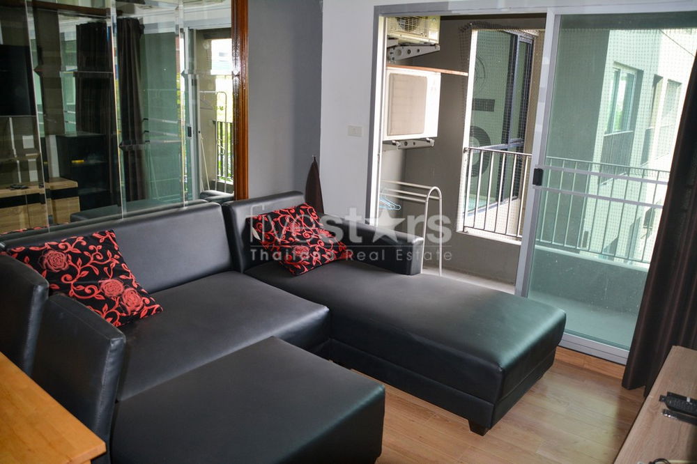 2-bedroom low rise condo for sale close to Phromphong BTS station 2125148266