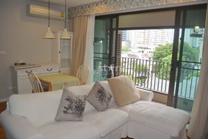 2-bedroom corner unit in modern residence in the Phromphong area 4150116535
