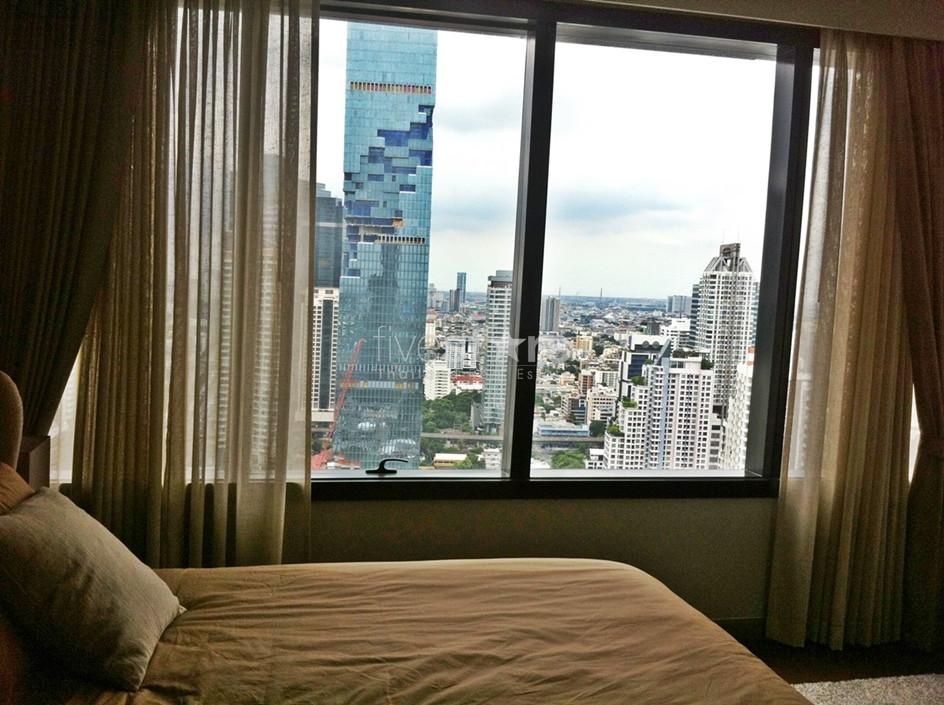 2-bedroom modern condo in Silom 3752528131
