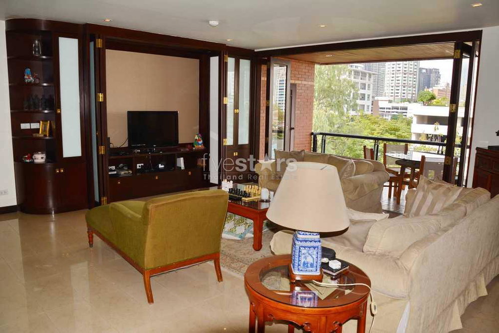 3-bedroom very spacious condo in mid-rise cozy residence 1398398296