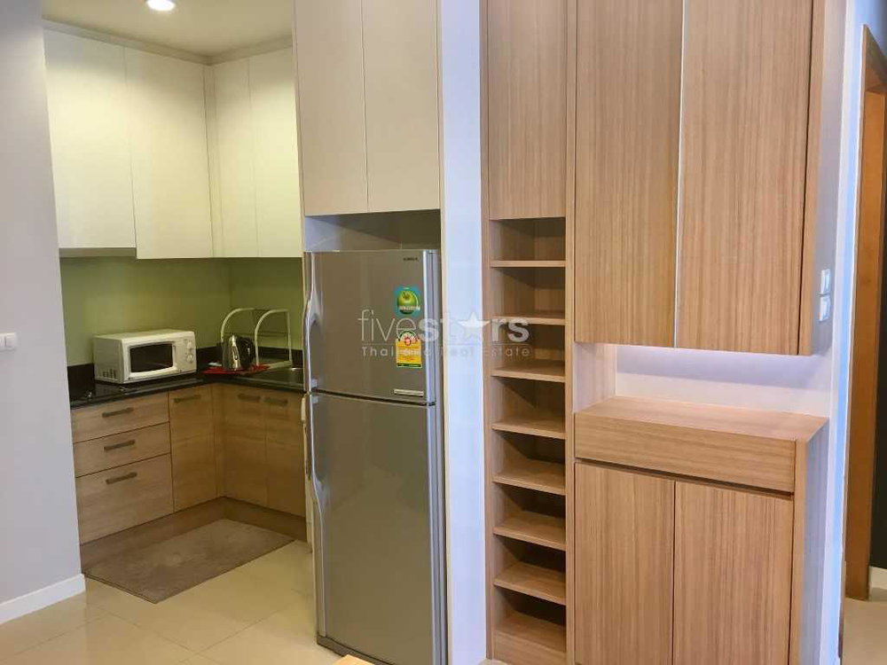 1-bedroom high floor unit in Nana/Petchaburi 3953987138
