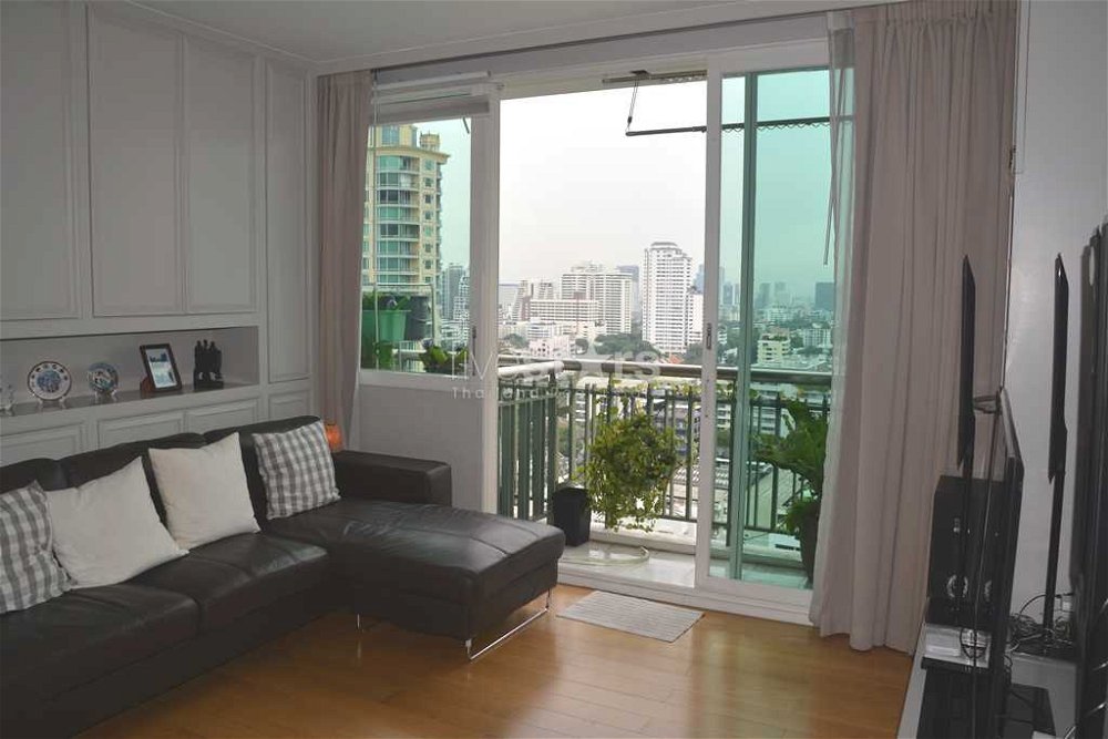 3-bedroom high floor condo in Asok 1655853786