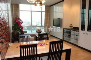 2-bedroom spacious condo with river views 2347965598