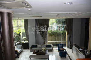 3-bedroom condo right next to Benjasiri Park & 500m from BTS Phromphong 1117309917