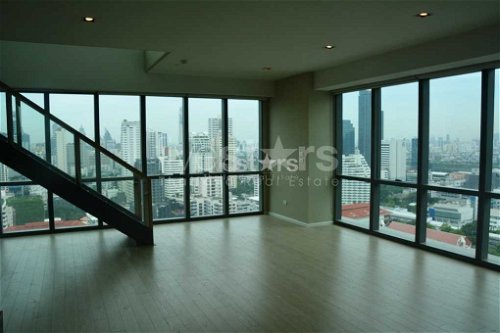 2-bedroom high floor duplex unit in Asoke area 3368294