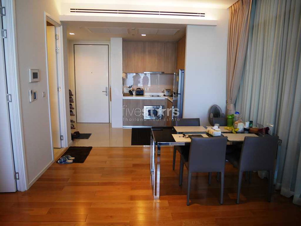 High floor modern 1 bedroom condo on Petchaburi 636664823