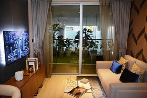 1-bedroom modern condo very close to BTS Ploenchit 3806234144