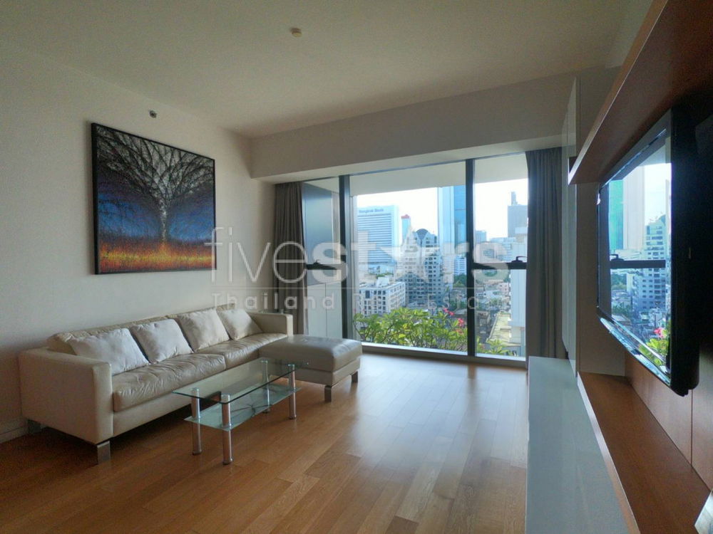 Stunning modern 2-bedroom condo for sale in Sathorn 1259878206