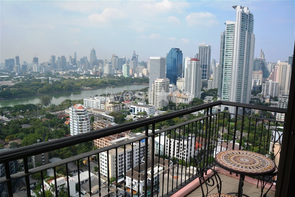 3-bedroom high floor condo for sale in Phromphong area 959741416