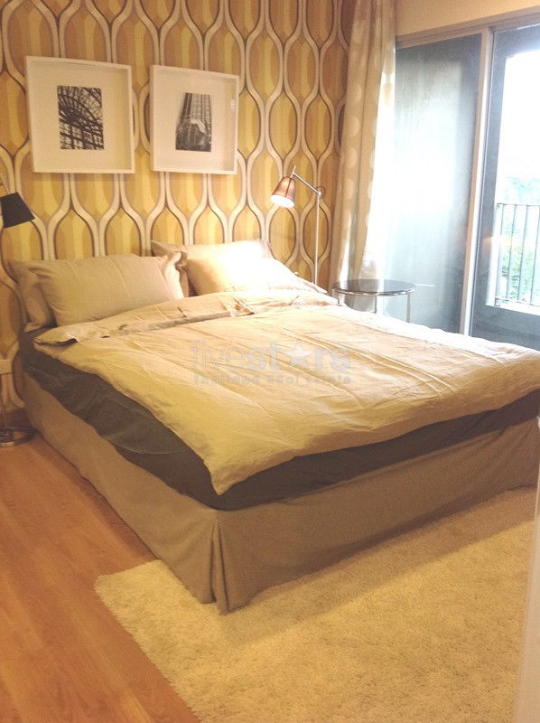 Low rise 1 bedroom condominium in Promphong 3008813504