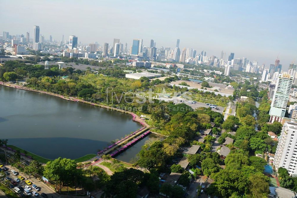 3-bedroom high floor condo close to BTS Asoke 406135453