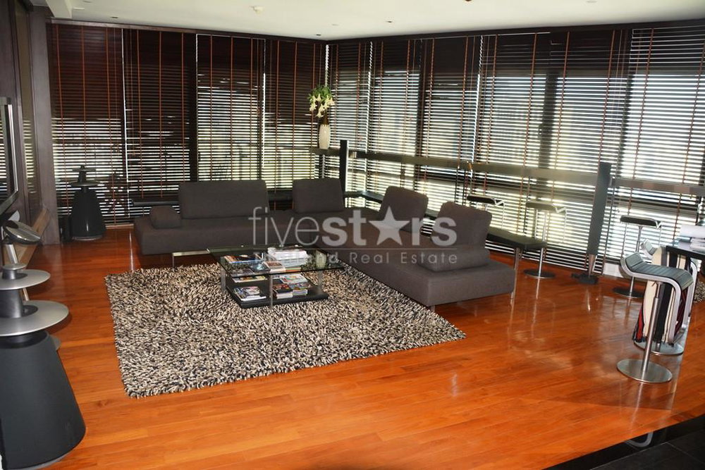3-bedroom high floor condo close to BTS Asoke 406135453
