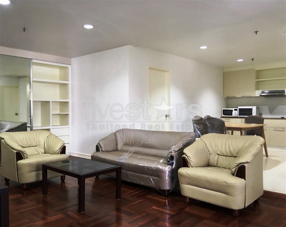 2 bedroom condo for sale close to Phrom Phong BTS Station 3893460620