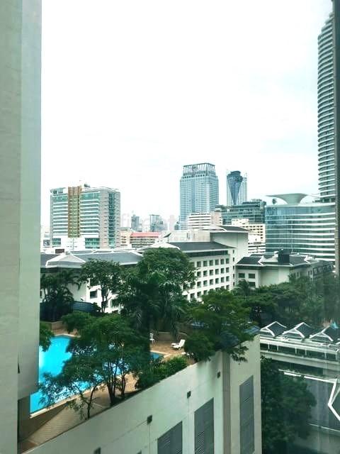 Lovely 2 bedrooms condominium for sale close BTS Rajdamri 2012382383