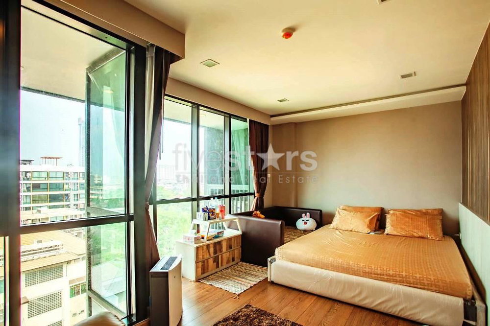 3 bedroom duplex condo for sale on Bang Chak Sukhumvit 786517917