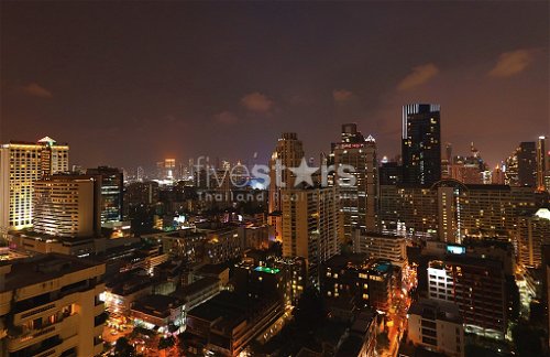 4-bedroom penthouse with private pool close to BTS Asoke 3922924731