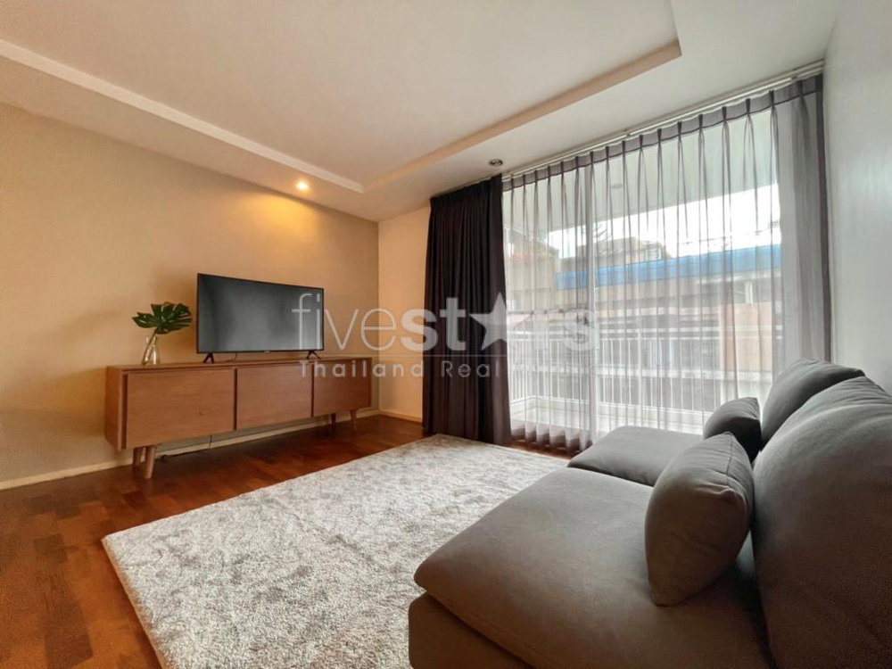 2 bedrooms condo for rent close to Nana BTS station 3041003430
