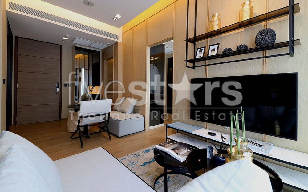 One bedroom luxury apartment in Ekamai 410771188