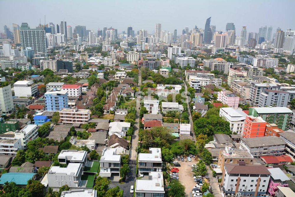 1-bedroom high floor condo on Petchaburi Road 1836211302