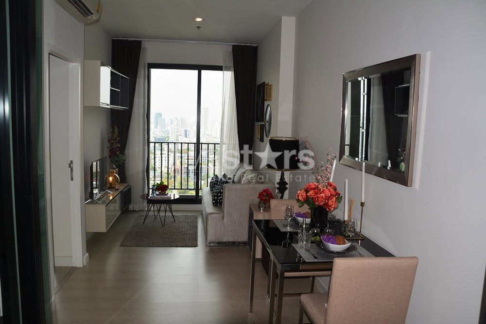 1-bedroom high floor condo on Petchaburi Road 1836211302