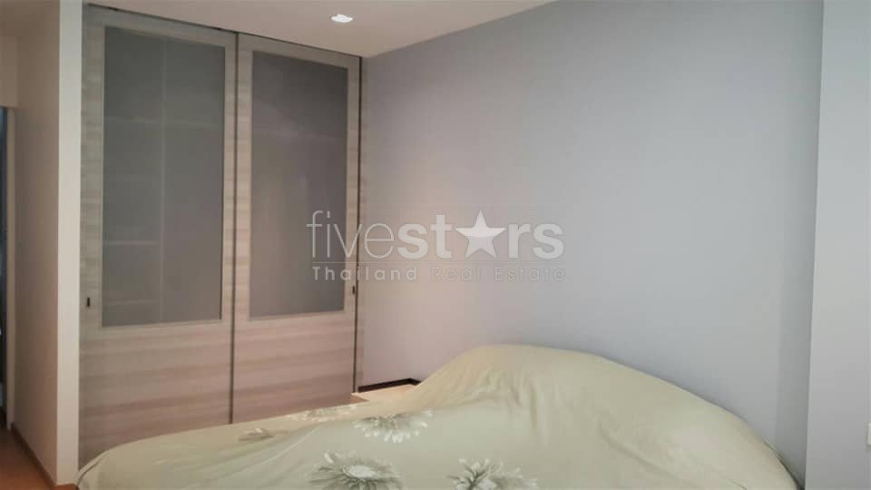 2 bedrooms condo for sale near BTS Ekkamai 2152478892