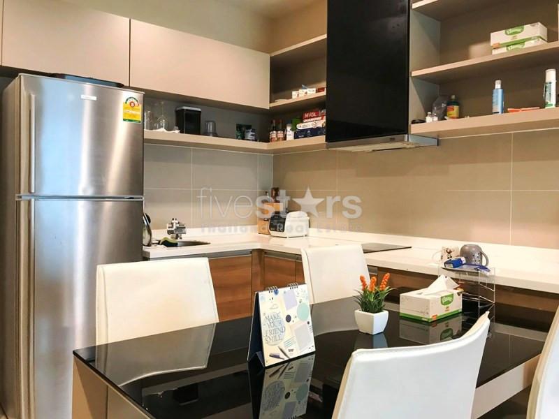2 bedrooms condo for sale close to BTS Onnut 886185981