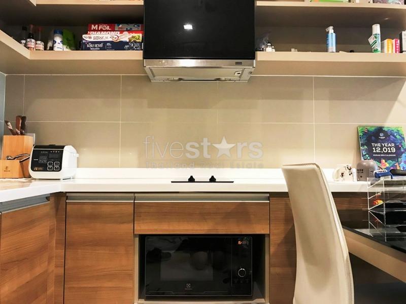 2 bedrooms condo for sale close to BTS Onnut 886185981