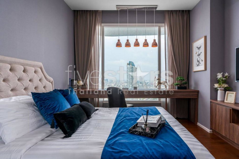3 bedrooms condo for sale on the Bangkok riverside 3377726197