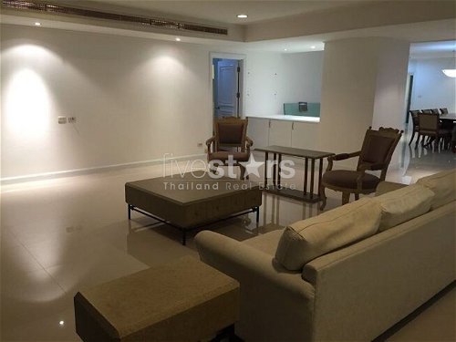 Spacious 3 bedrooms condo for sale walking distance to BTS Nana 4260308264