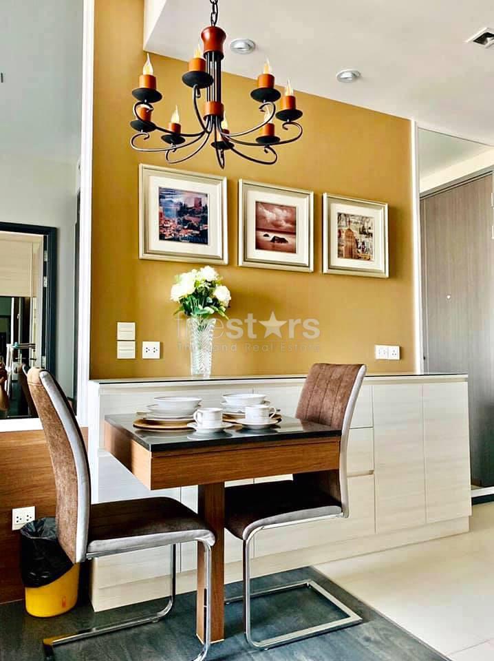 Corner unit 1 bedroom condo for sale near BTS Asoke 4007139551