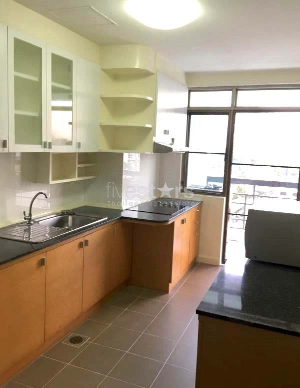 3 bedrooms condo for sale only 350m. from BTS phrompong 2846974049