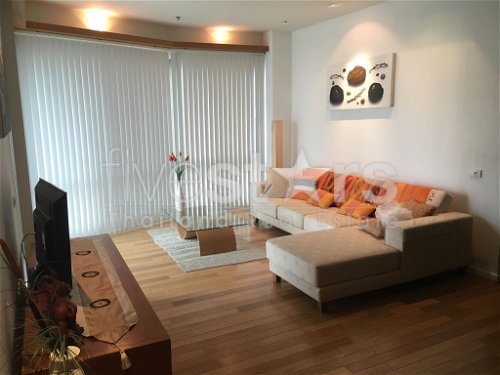 High floor 1 bedroom condo for rent near BTS Asoke 2963951904