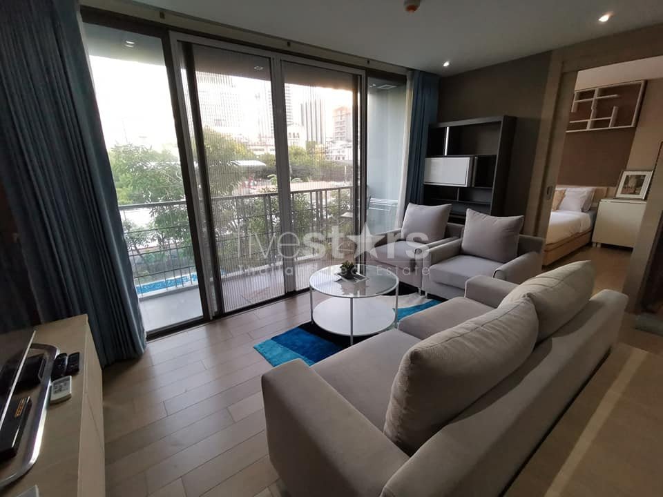Modern 2 bedrooms condo for sale in Silom 1034236177