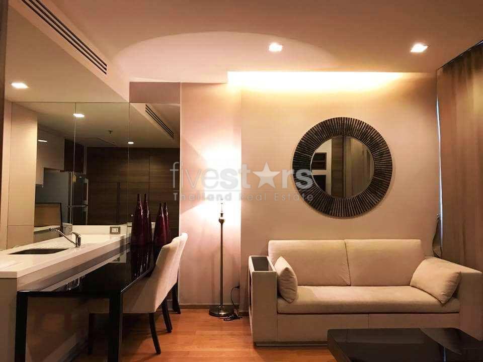 High floor unit 1 bedroom condo for sale in Sathorn 2904440498
