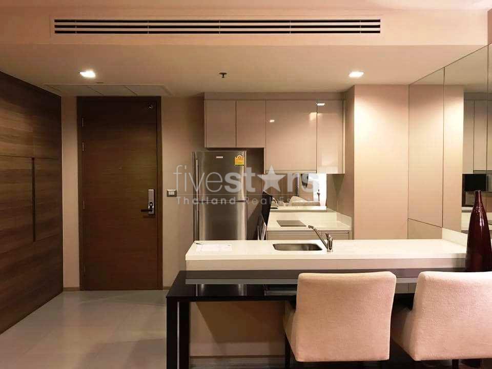 High floor unit 1 bedroom condo for sale in Sathorn 2904440498