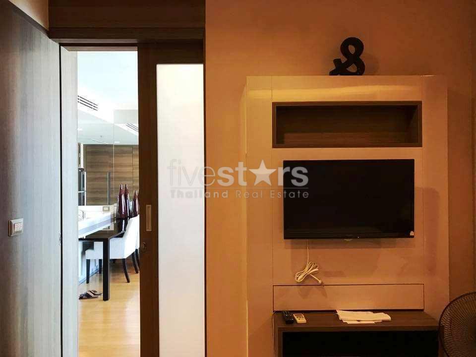 High floor unit 1 bedroom condo for sale in Sathorn 2904440498