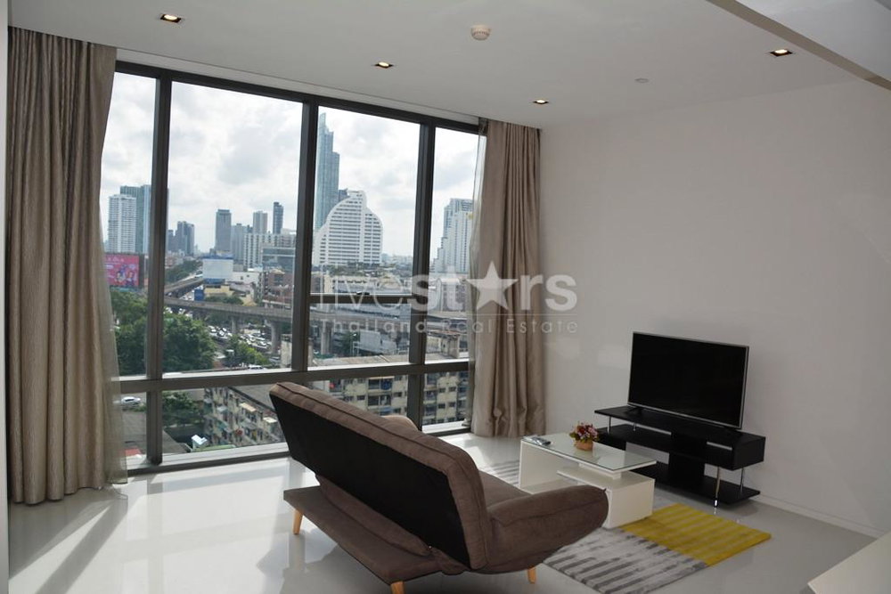 Large & modern 1-bedroom condo in Sathorn/Surasak area 2397220822