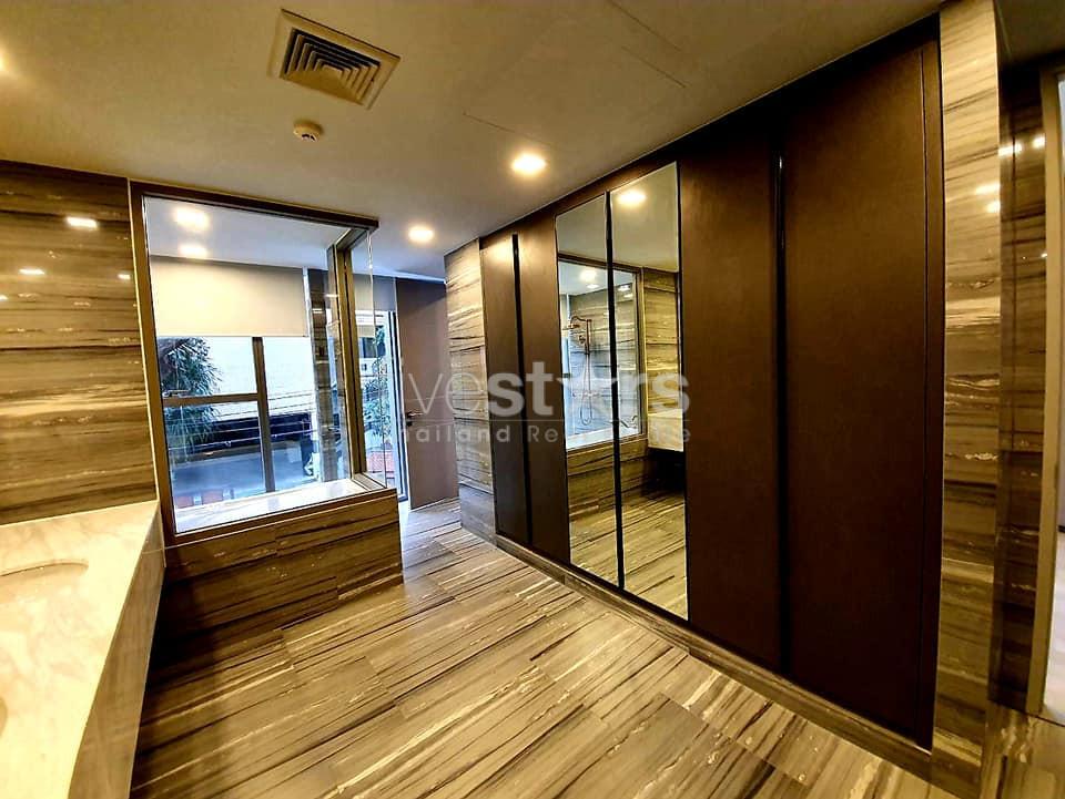 Brand new unit 3 bedrooms condo for sale near BTS Phromphong 2327497139